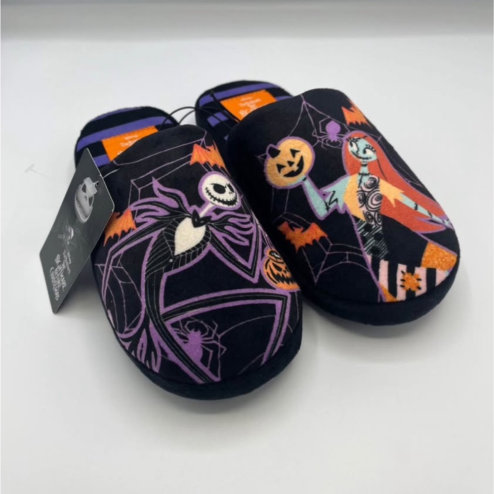 New Kids 5/6 nightmare before Christmas slippers